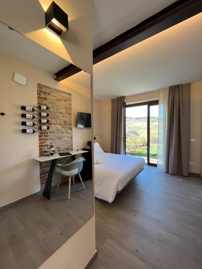 Le Cornici - Cascina Di Charme Diano dʼAlba